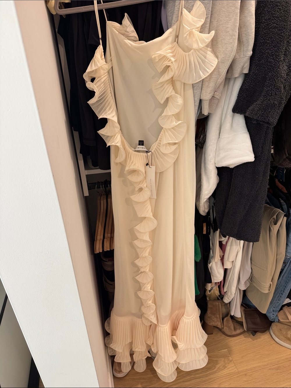 Delina Backless Ruffle Maxi Dress — Ivory - Picture 3 of 4